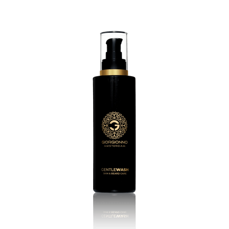Elegant verpakte GentleWash™ 200ML reinigingsgel voor mannenhuid, antibacterieel en geschikt voor alle huidtypen.